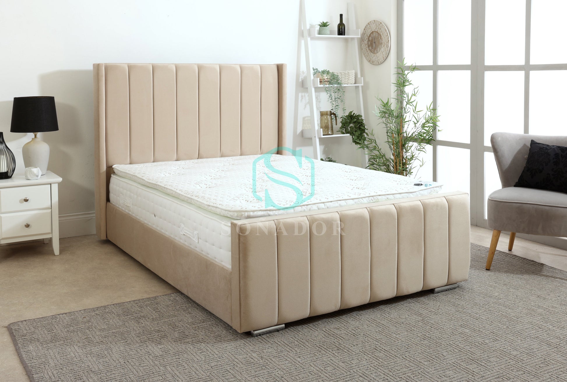 Crelic bedframe by Sonador