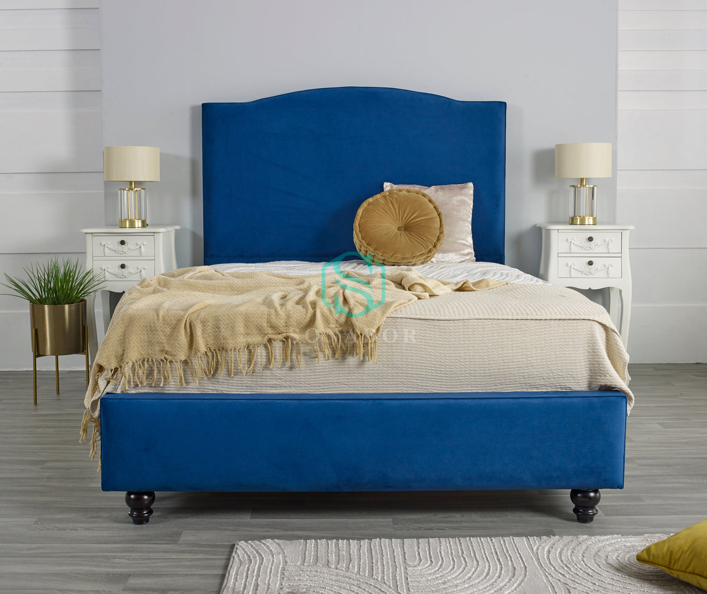 Classic Bed Frame by Sonador